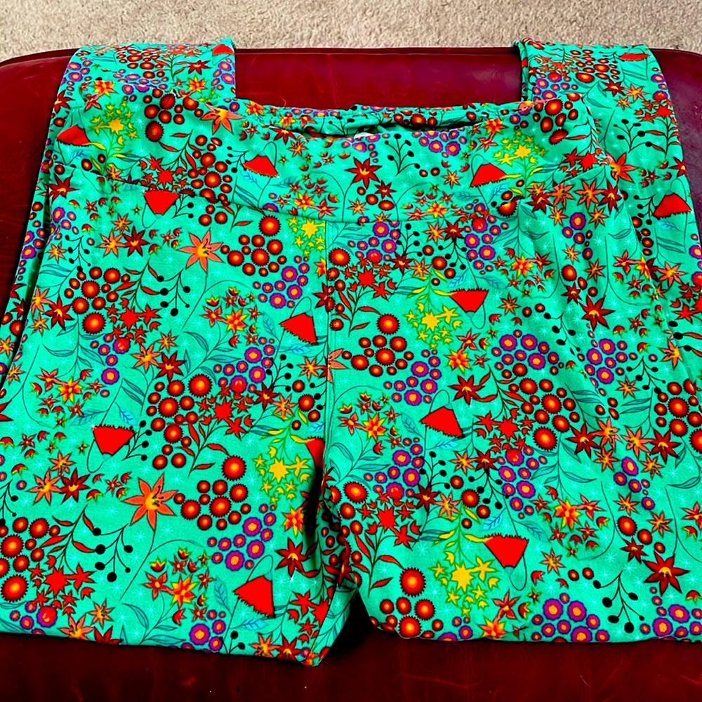 TC (tall & curvy) LuLaRoe leggings - butter soft - new 🆕